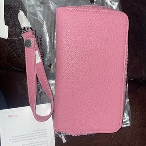 Thirty-one all about Benjamin wallet